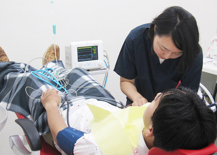 歯科麻酔医による専門医の麻酔